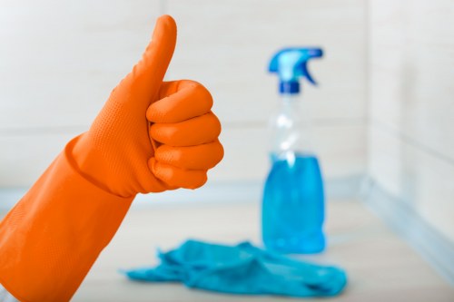 Thorough deep clean in a Lambeth flat before moving day